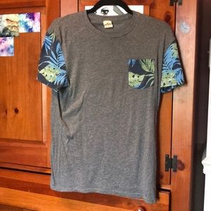Gray palma print Hollister shirt